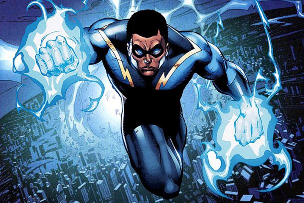 black-lightning-fox-cw-pic