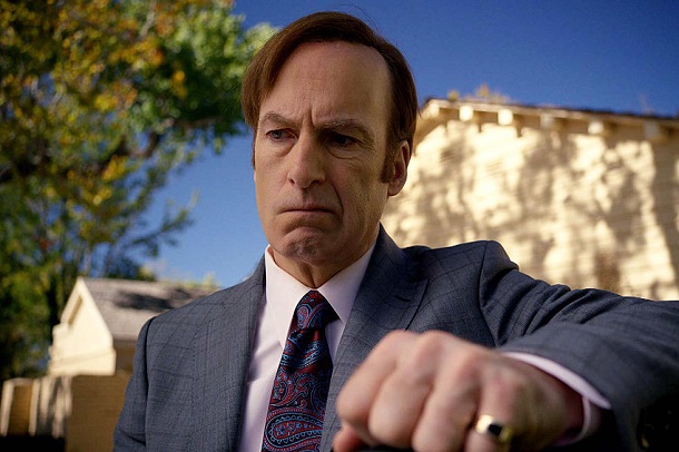 اولین تصاویر فصل چهارم سریال Better Call Saul حضور جیمی و کیم را در مراسم خاکسپاری نشان می‌دهند