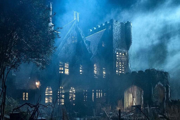 دلایلی برای تماشای سریال Haunting of Hill House ؛ حکایتی آرام‌سوز از کابوس یک خانواده