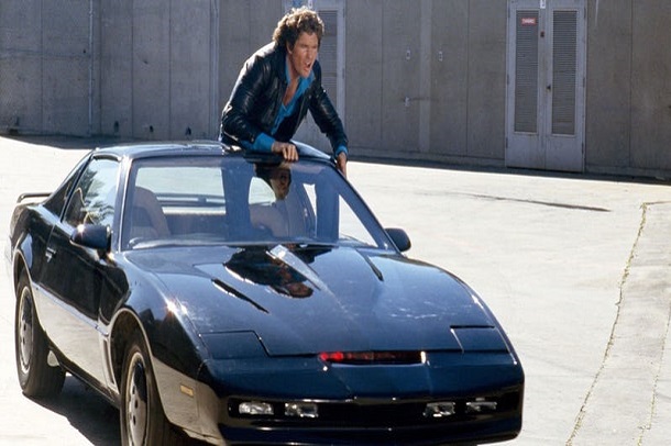 دیوید هسلهاف از احتمال ساخت بازسازی سریال Knight Rider می‌گوید