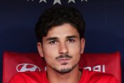 حتی در FC 27 هم نمی‌توانید آلوارز را به بارسلونا بیاورید!
